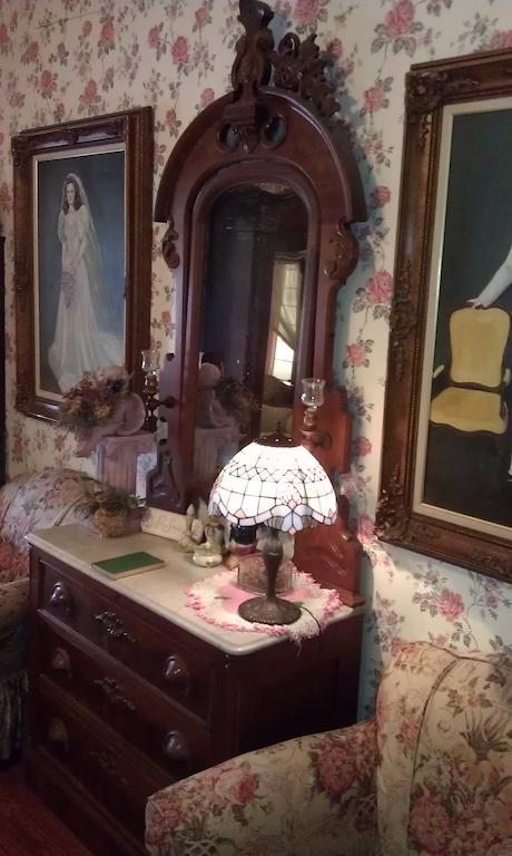 2439 Fairfield "A Bed And Breakfast" Shreveport Oda fotoğraf