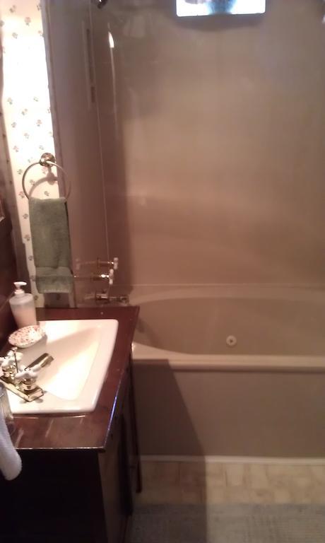 2439 Fairfield "A Bed And Breakfast" Shreveport Oda fotoğraf